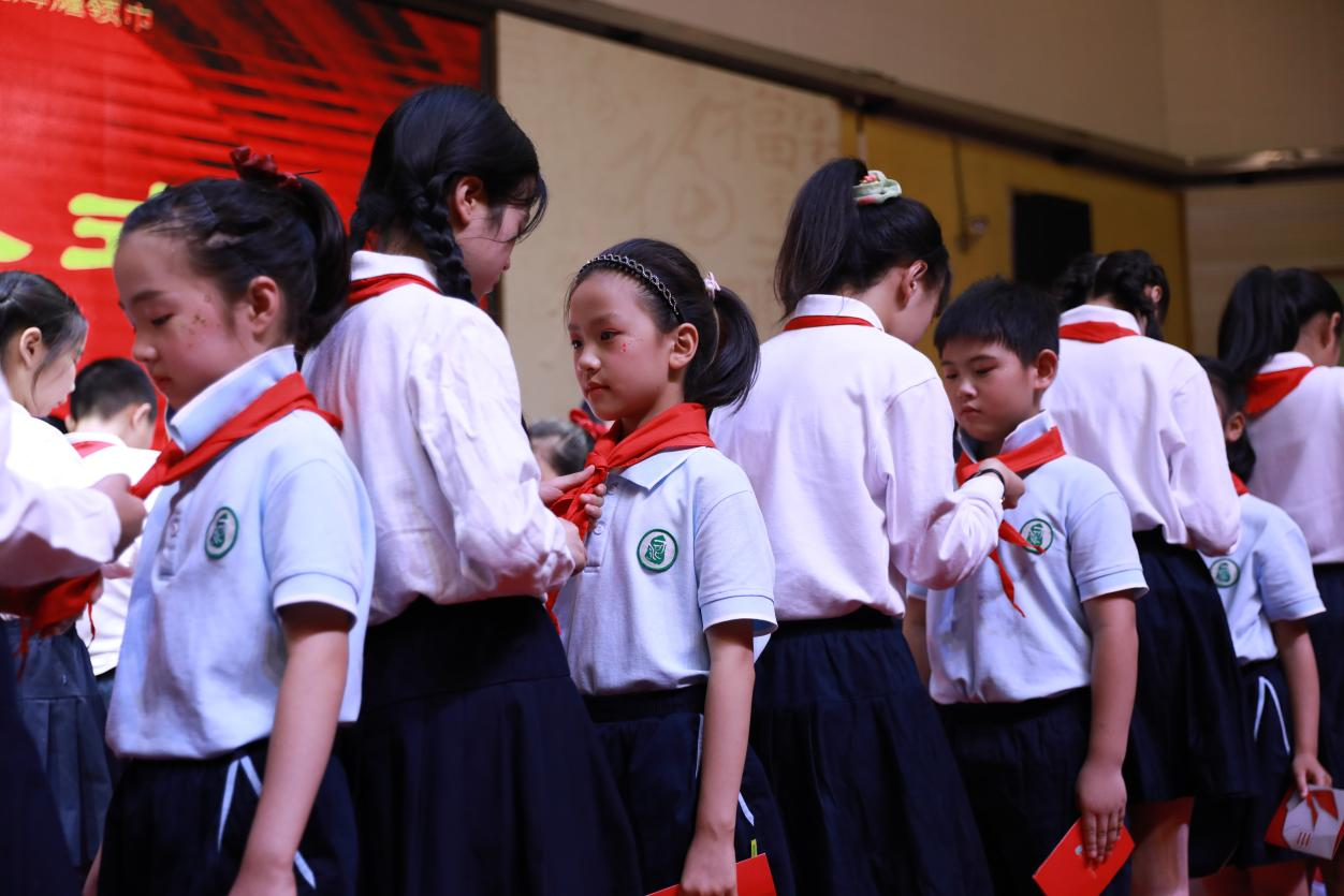 百年建党献童心,六一才情话成长 杭州市小河小学六一汇演活动很精彩