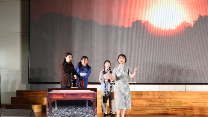 江西省高校“诵读红色家书 讲述英烈故事”巡演走进江西外语外贸职业学院
