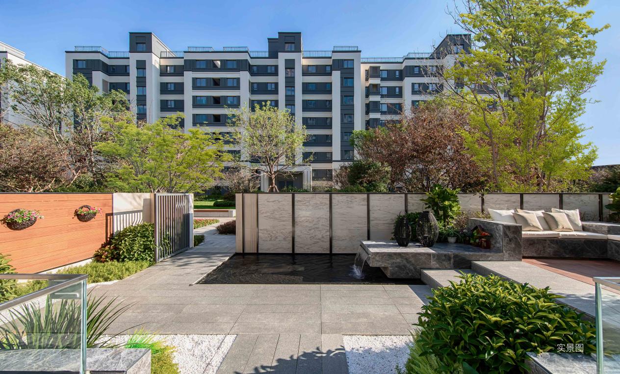 中海·望京府洋房实景园区开放,以优雅匠作惊艳全城