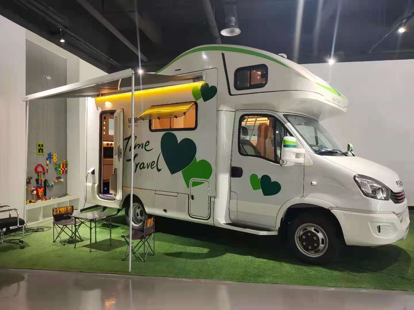 铂驰房车捡漏国五大额头单拓展房车