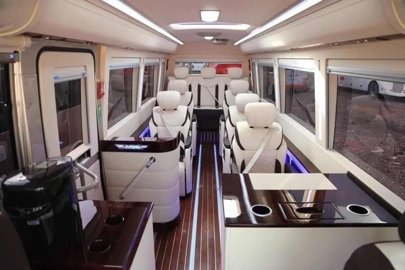 宇通t7改装用实力定义高端公商务出行