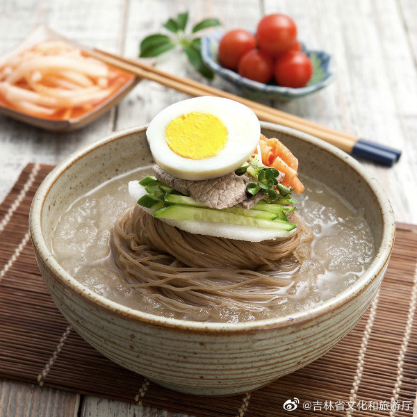吉林夏天最“快乐”的食物——冰碴儿冷面！