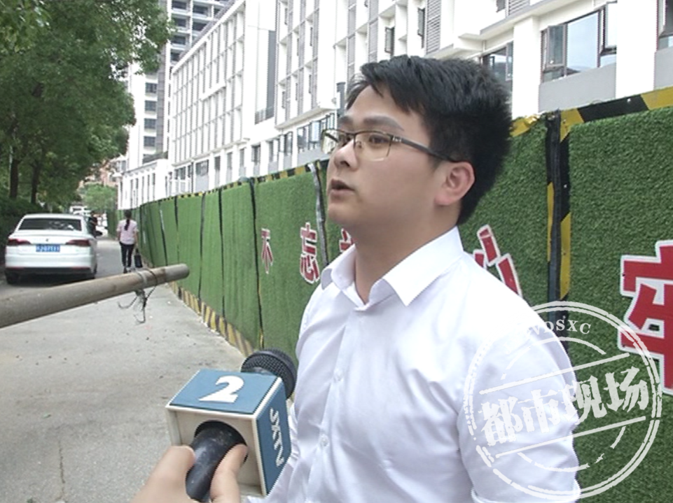 事发南昌！10米电线杆突然倒下砸到男子头 多部门表示电线杆不是自己的