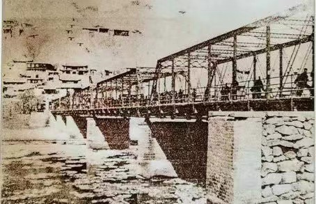 ▲天下黄河第一桥（1940年）