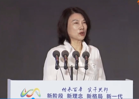 董明珠再谈“空调十年免费包修”：没有企业敢跟 是格力实力的象征