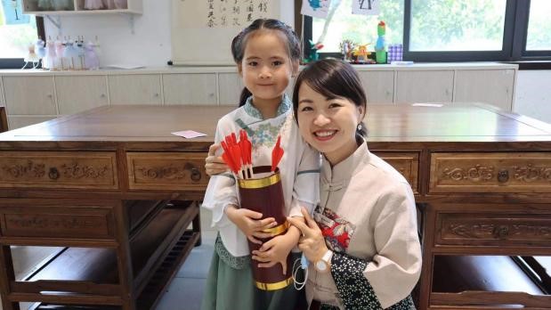 杭州市下沙第一小学推出“六一”主题活动，带孩子们过“穿越”式儿童节