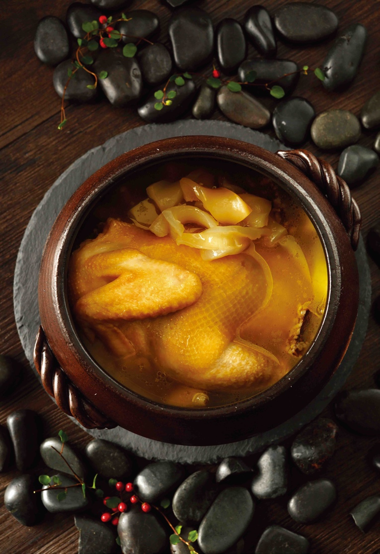 农场花胶老鸡汤