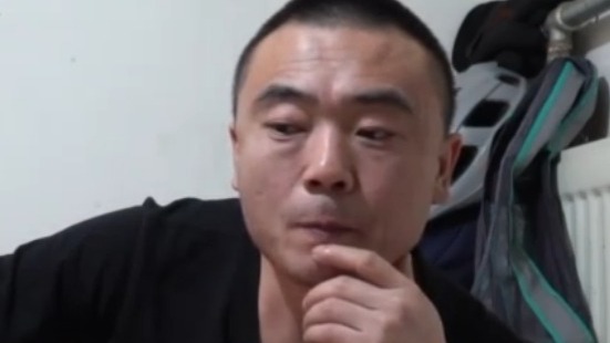 汪建东到北京做代驾司机：和在老家的落差是很大的