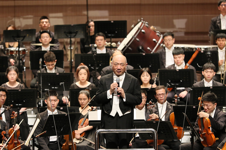 宁波交响乐团首次携手钢琴家指挥家许忠共同演绎音乐经典