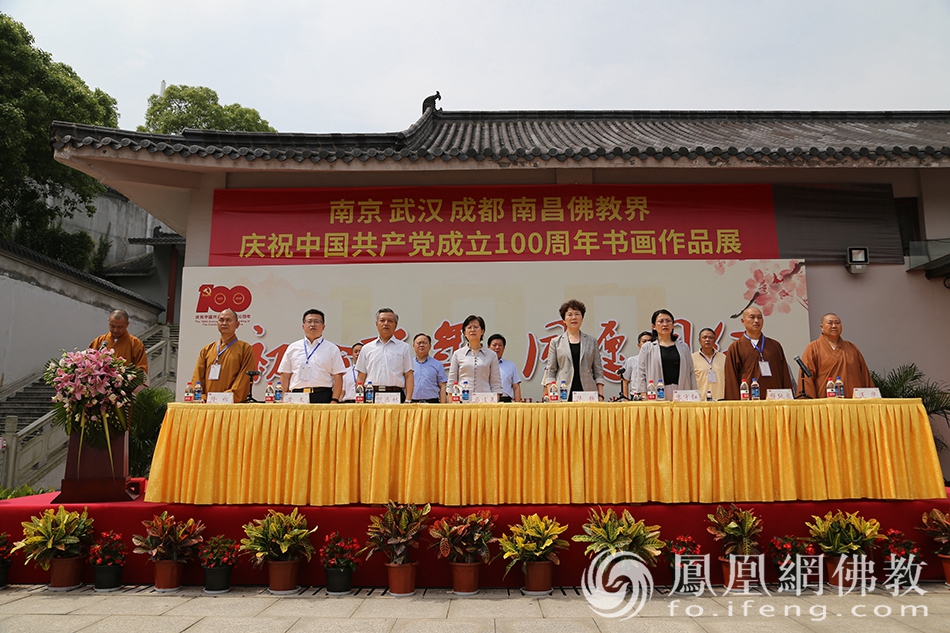 ��Ļʽ��ׯ�ϵĹ������������Ļ��ͼƬ��Դ���������� ��Ӱ���Ͼ���ϼ���£�