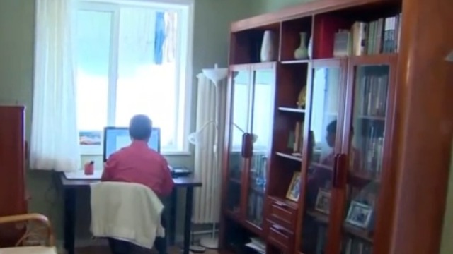 作为李天佑的儿子，李亚军与父亲之间存在着怎样的遗憾？