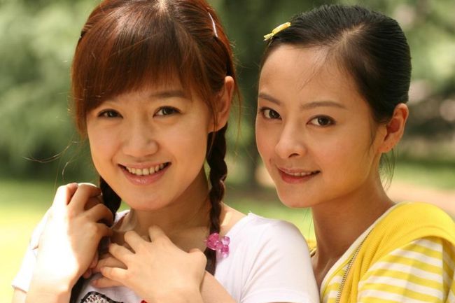 2005 年,她出演了电视剧《在悉尼等我》.