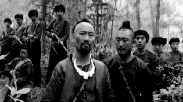 1950年7月14日广西省政府颁布新的剿匪政策，第二年一月份便歼敌18000人