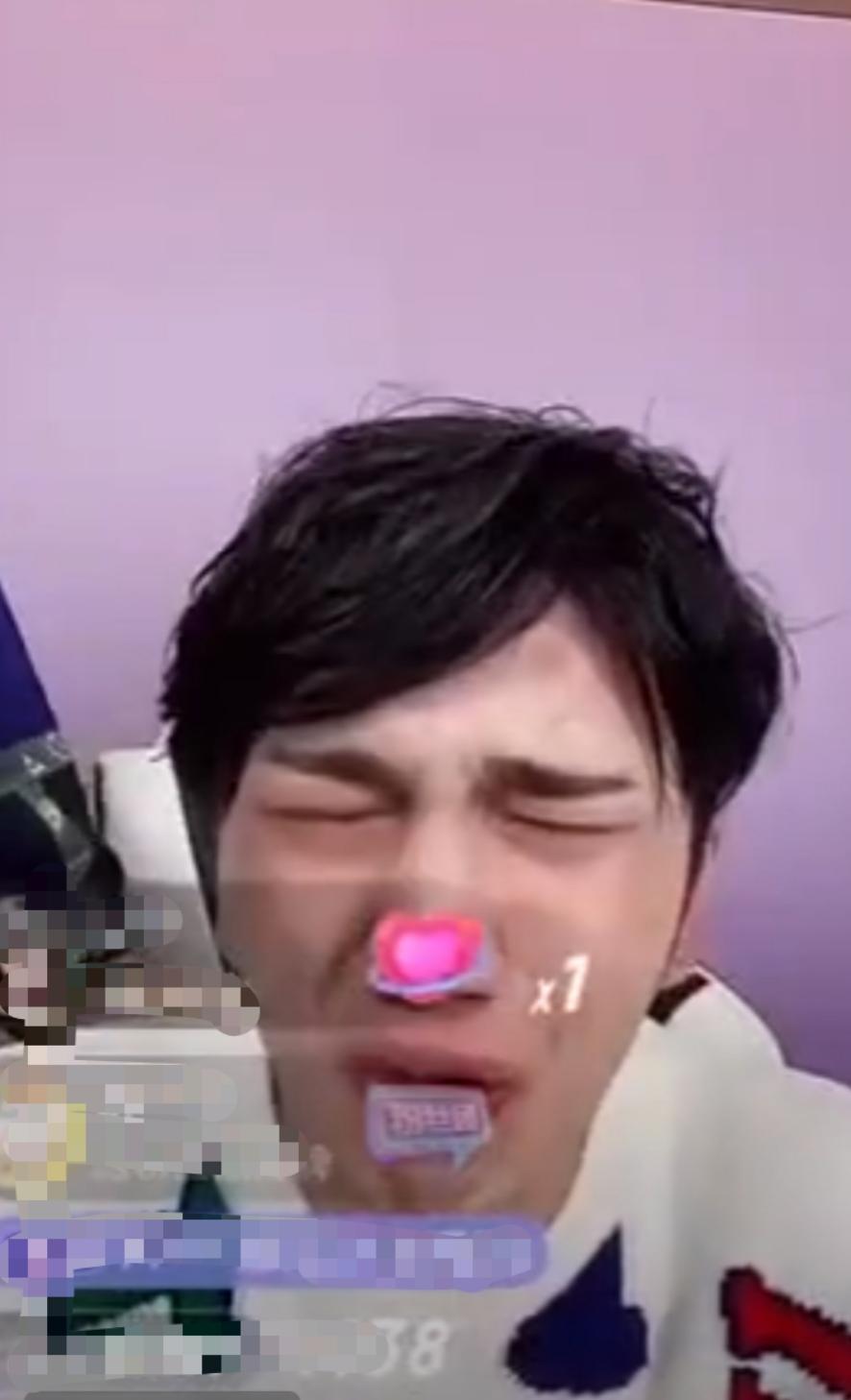 网红韩美娟直播间痛哭流涕,情绪失控遭强制下播,被吐槽卖惨作秀