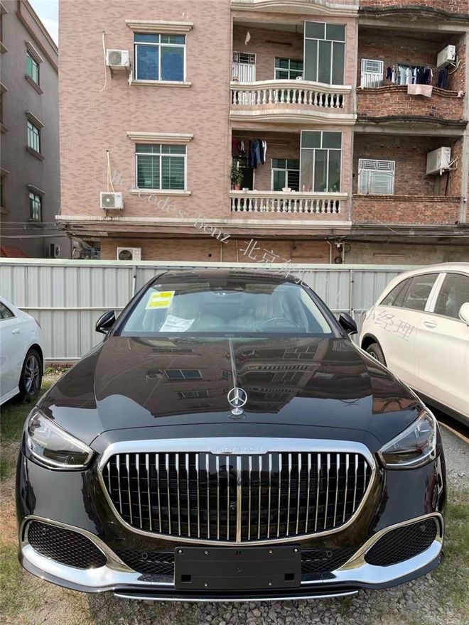 21款奔驰迈巴赫s480全新现车分几款报价