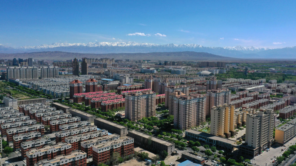 嘉峪关市北市区 雷昉谕 摄