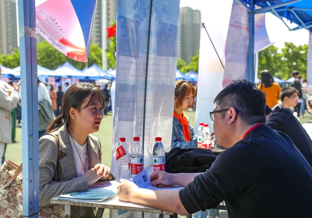 细化就业指导，提升就业核心竞争力