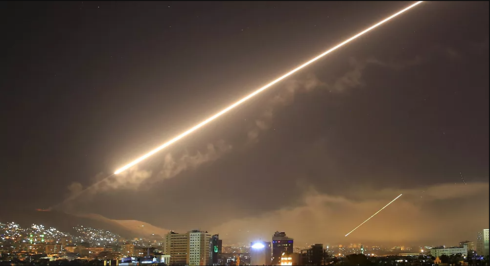 叙利亚防空部队夜间拦截以军导弹空袭 资料图