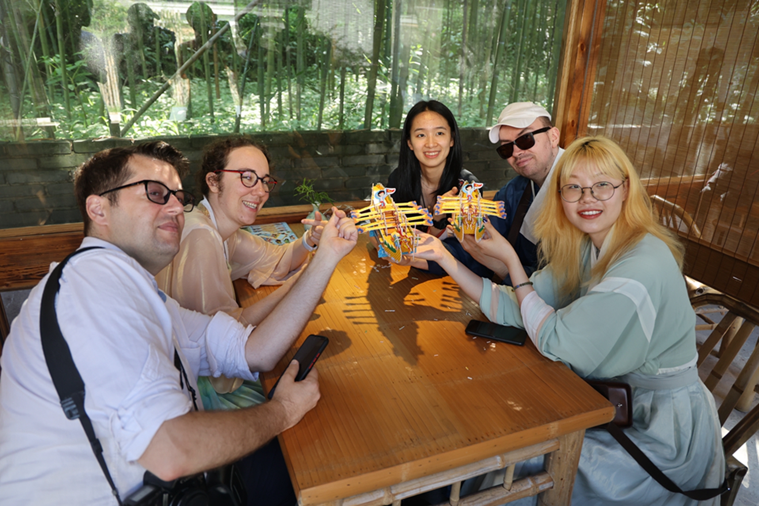 象山：跨文化交流在乡村 品端午风情在墙头