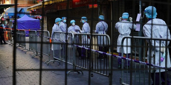 香港变种新冠病毒疫情扩大 继早前17岁女生确诊后其母也被确诊