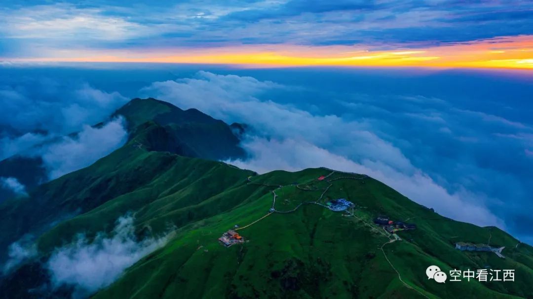 武功山日出日落云海翻腾 风景绝美宛如仙境