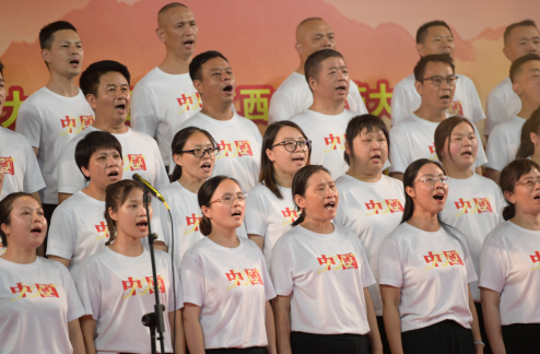 江西中医药大学：不忘初心跟党走 红歌唱响新时代
