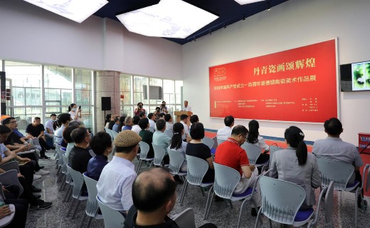 开展现场（本文图片由王东摄影）