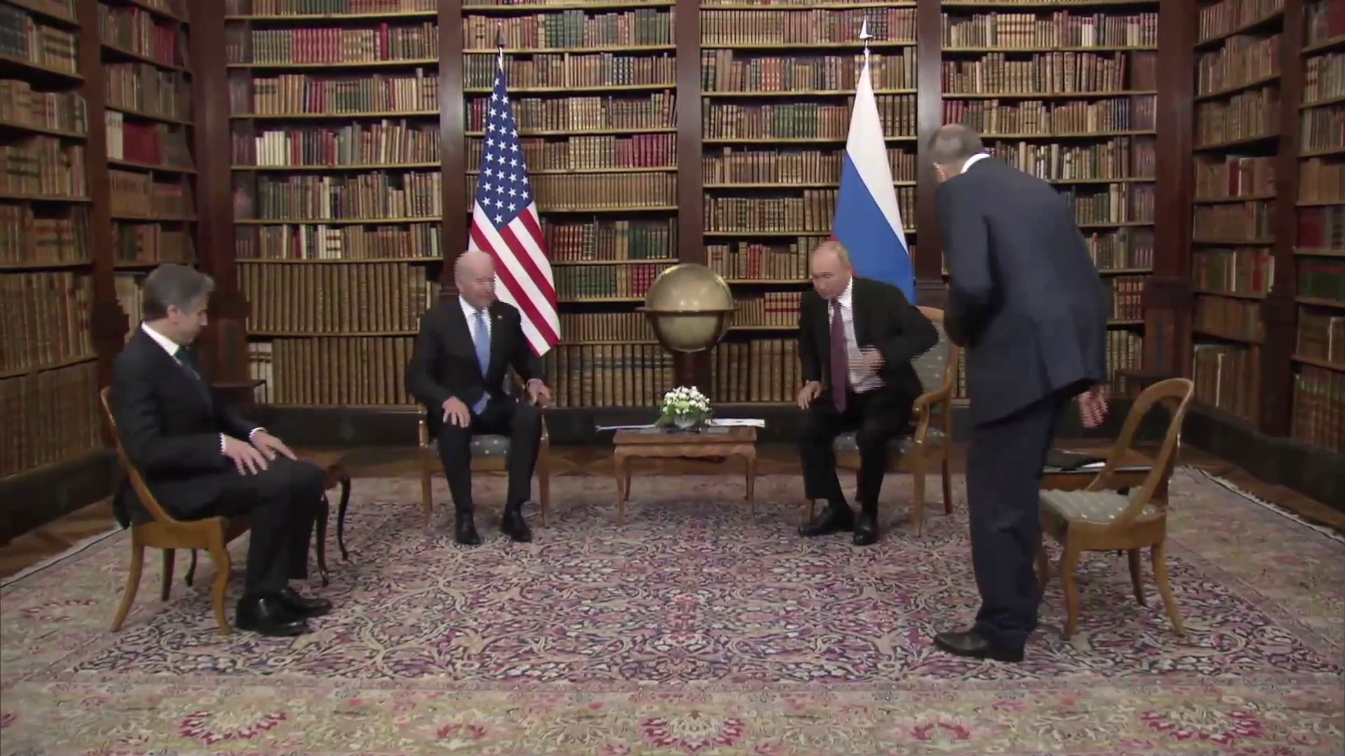 Telefonata Biden-Putin: gli Usa propongono un vertice in un Paese terzo ...