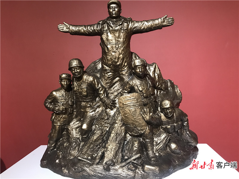 以新疆喀喇昆仑卫国英雄群体事迹为原型创作的《山 河》