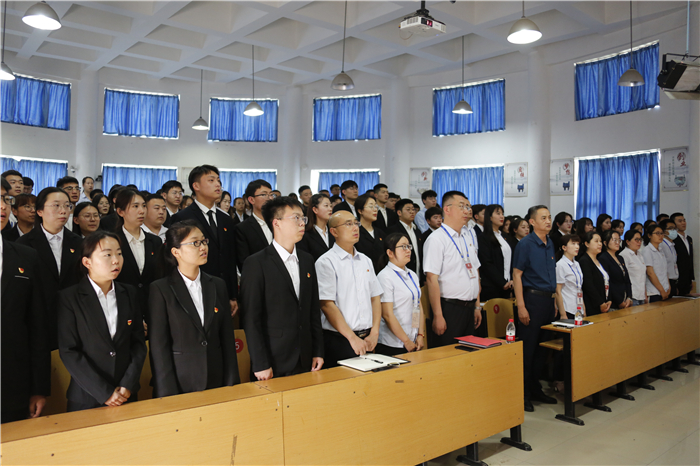 齐鲁理工学院举行预备党员入党宣誓仪式