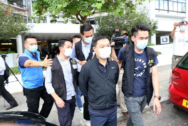 香港警方拘捕《蘋果日報》總編輯羅偉光及壹傳媒高層