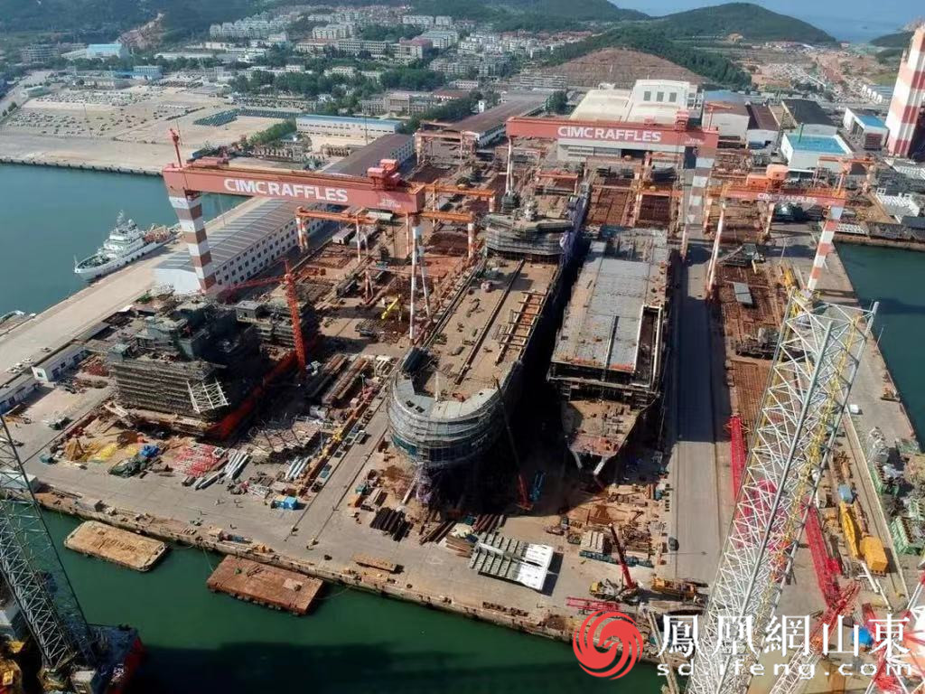 中集来福士烟台基地现场一角