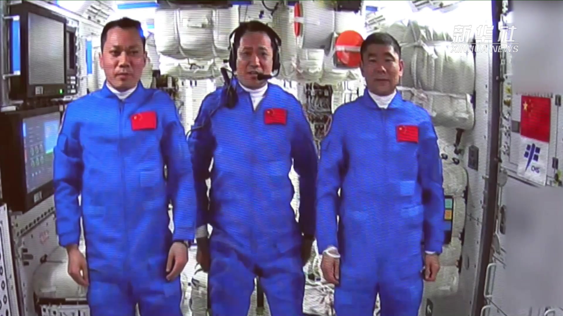 一觉醒来，对接成功！神舟十三号3名航天员进驻中国空间站_王亚平
