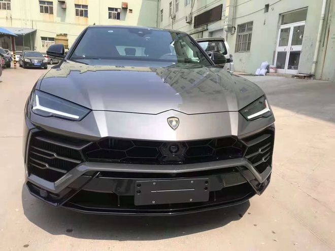 2021款兰博基尼Urus展位现车最强suv   