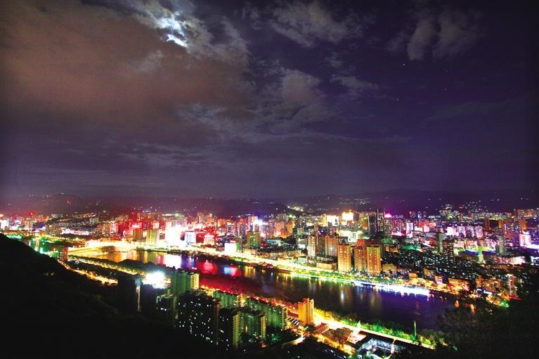 金城之夜 刘瑞祥 摄 