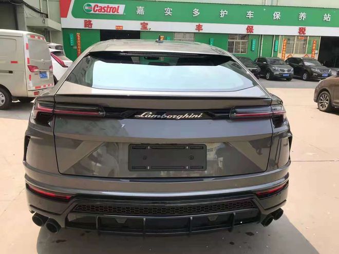 2021款兰博基尼Urus展位现车最强suv   