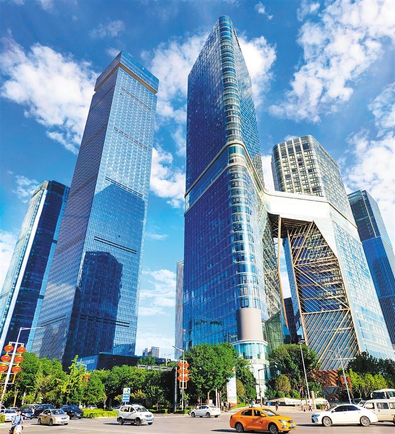 高新区街景 记者 张宇明 摄