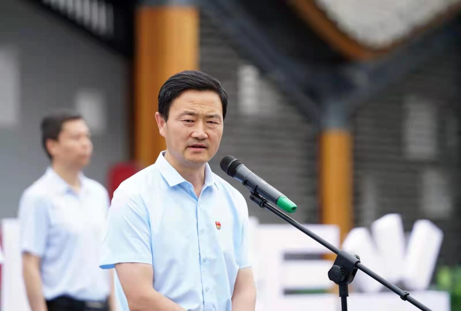 区相关领导为非遗大师李继友,胥军权,李骅,秦泗省,陈波,葛雷杰,姜博等