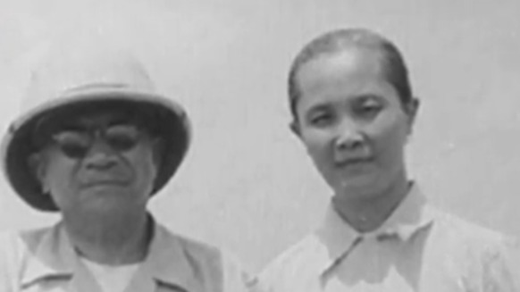 张光东要上小学时，他的父亲张云逸为何没让他去八一小学上学？