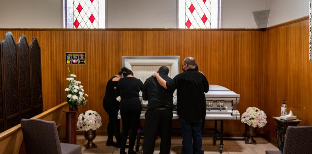 美国疫情爆大量灵异事件?家属接连"撞鬼",cnn揭揪心真相