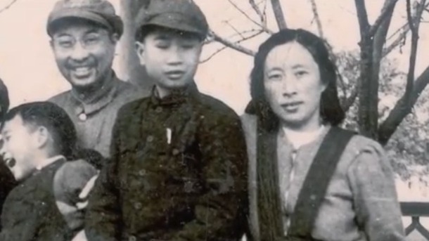 陈赓将军对孩子一直很溺爱，那他有没有对孩子严厉的时候？