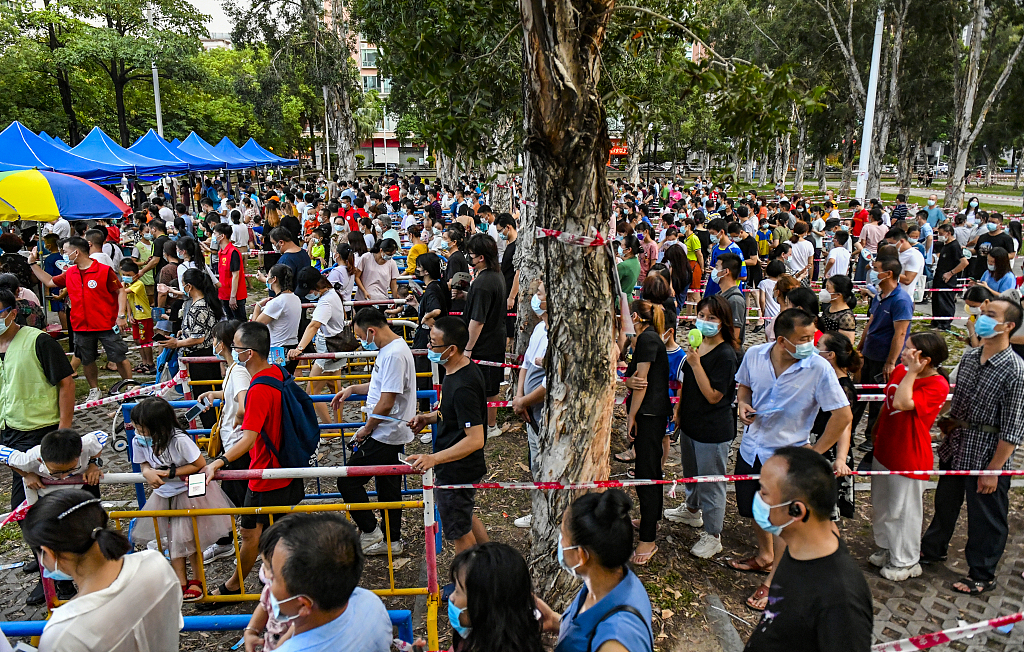 做核酸检测排长队图片图片