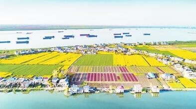 水天一色（周继根 摄）