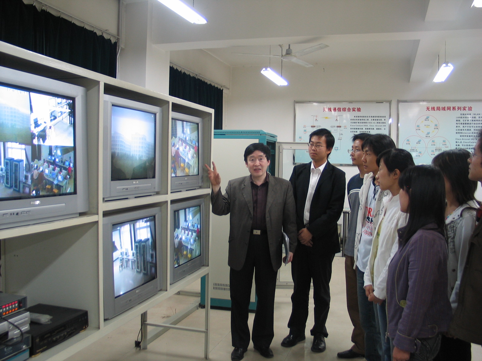 明德名师|张会生：四十年坚守通信领域 三尺讲台育万千桃李 ​