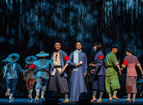 舞剧《洪湖水浪打浪》历经三年打磨再现红色经典