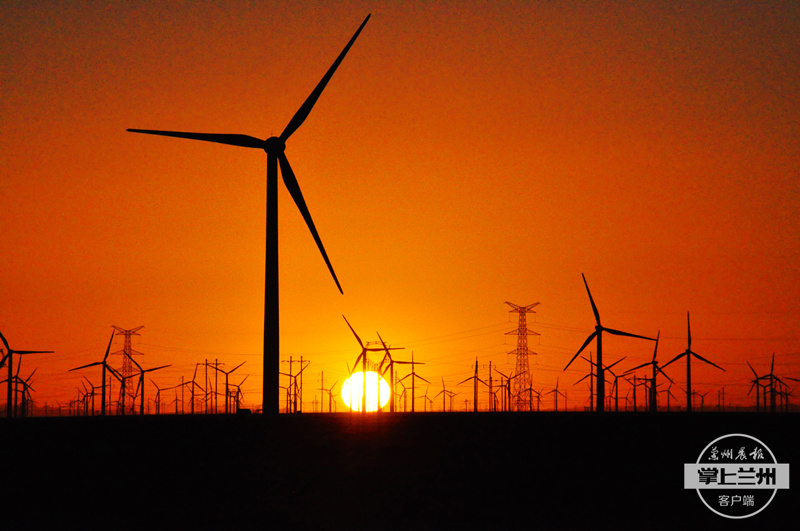 “陆上三峡”亮相!我国首个千万千瓦级风电基地建成