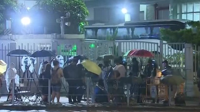 凤凰评论员何亮亮：《苹果日报》停刊对香港社会意味着什么？