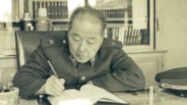 时刻不忘，为人民服务，是王尚荣对儿子念叨最多的话