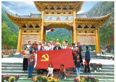 在党的领导和关怀下，积石山县大墩峡保安族群众的日子越过越红火。积石山县委宣传部供图