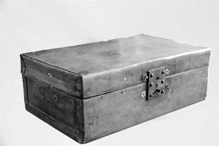 杨克明用过的小书箱